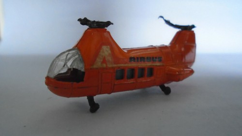 Hélicoptère airbus corgi - hélicoptère,
